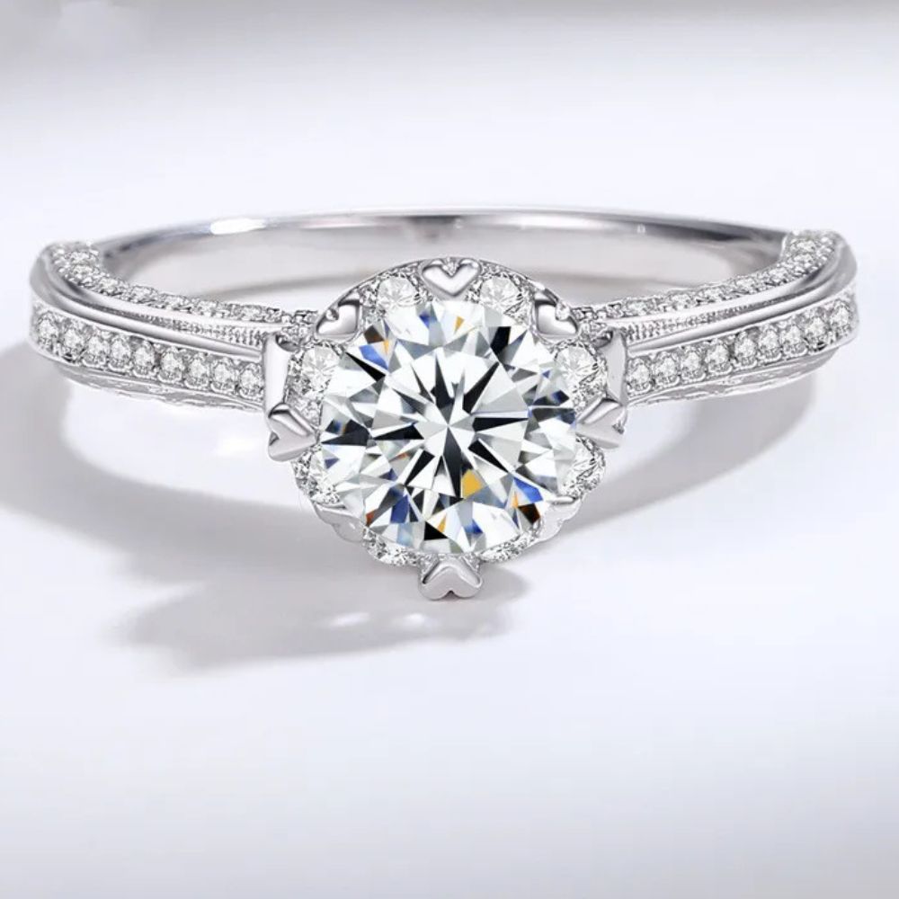 Delicate Knot Ring – Subtle Sparkle