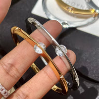 Opening Shooting Star Bracelet – 18.5 cm Circumference