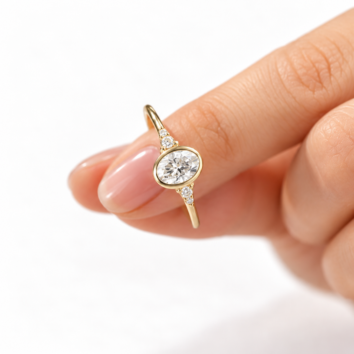 Mist Ring — A Soft and Endless Glow