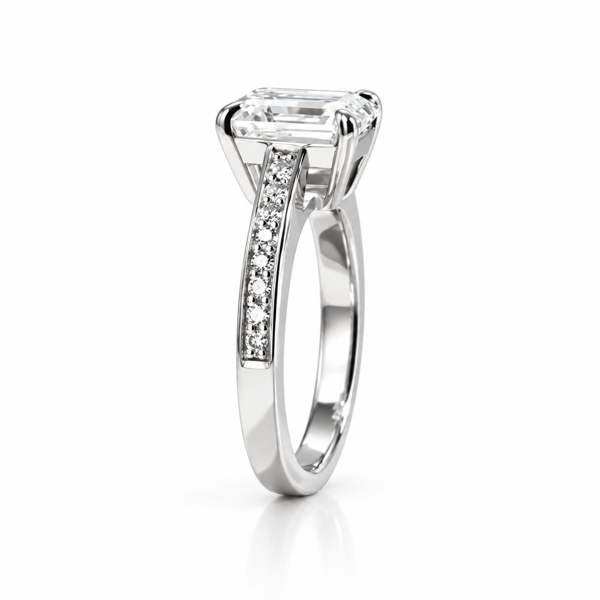 Perspective Ring — A Light with a Thousand Facets