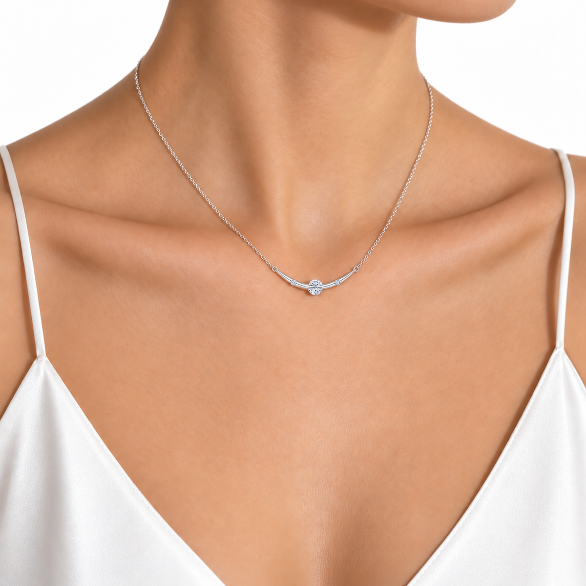 Rotating Shooting Star Necklace – A Sparkle in Motion