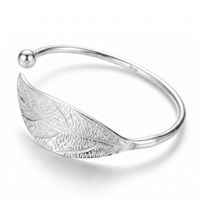 <tc>Bracelet Essence de Feuille</tc>