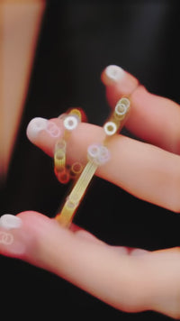 <tc>Bracelet étoile filante ouvrable 18.5cm circonférence</tc>